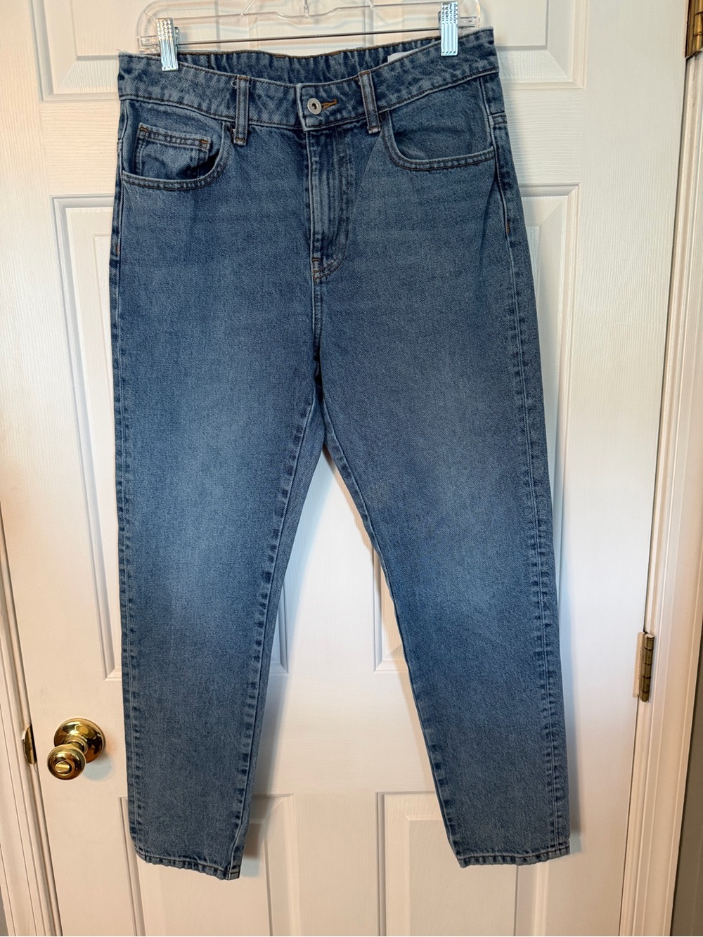 Relaxed Fit Men's Jeans in Medium Blue